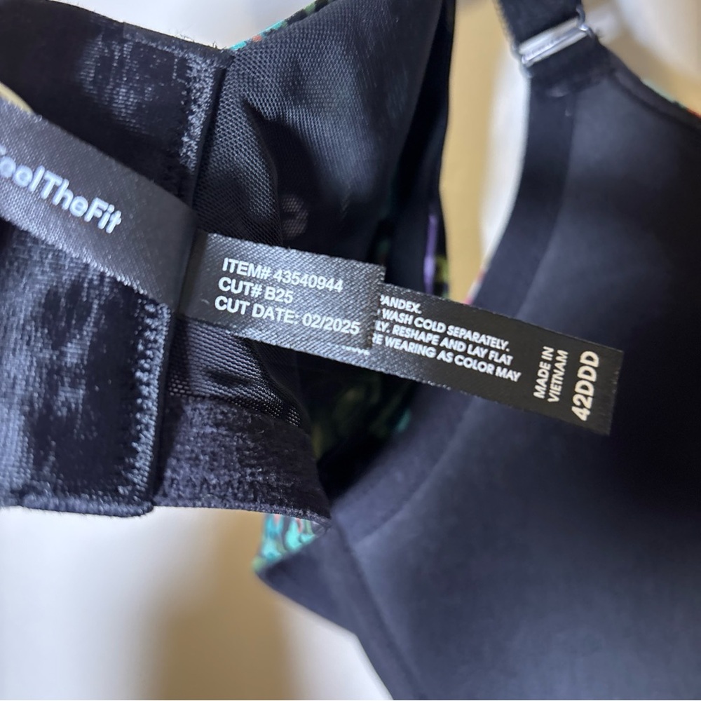 Floral Print Women's Bra Criss Cross Detail Torrid XO Plunge Push-Up 42DDD EUC - Picture 7 of 9